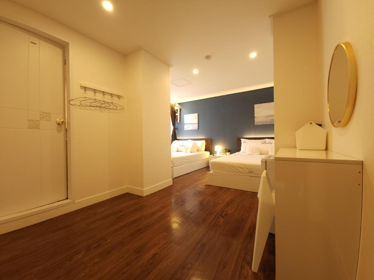 Asrama Oyo Myeongdong 5 *