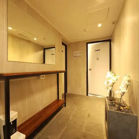 Oyo Hostel Myeongdong 5 Séoul Extérieur photo